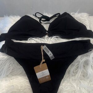 PRUECO Black Ribbed Top with Eco Tags